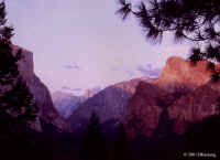 yosemite.alpenglow.jpg (70101 bytes)