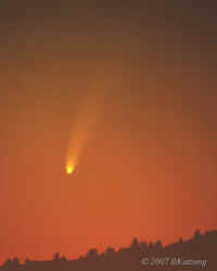 comet-mcnaught.KI8Q2145-53.jpg (127347 bytes)