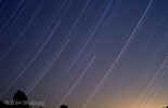 startrails-NE.slideX1.040909.jpg (150599 bytes)